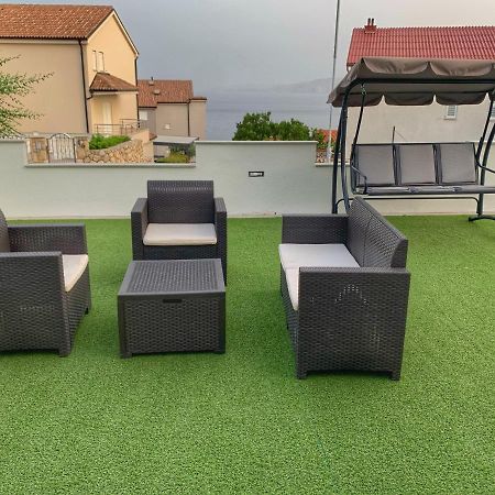 Apartment Lea Mataija Novi Vinodolski Buitenkant foto