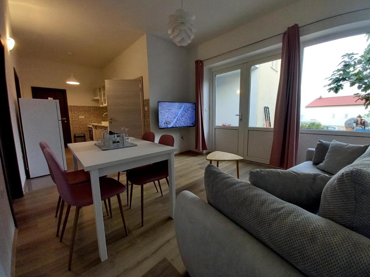 Apartment Lea Mataija Novi Vinodolski Buitenkant foto